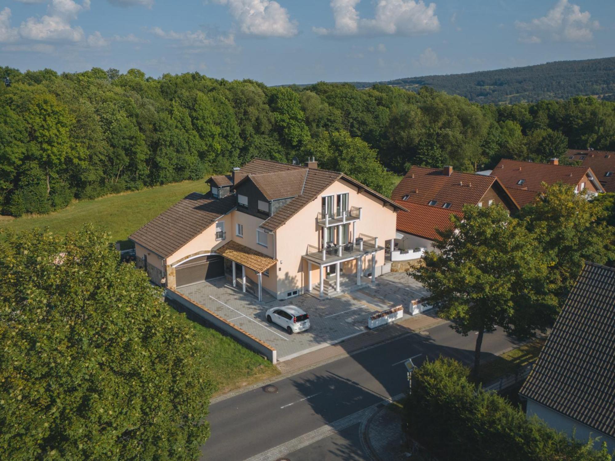 Memory - Ferienapartments & Zimmer - Mediterraner Flair In Der Rhoen Bischofsheim an der Rhön Exterior foto
